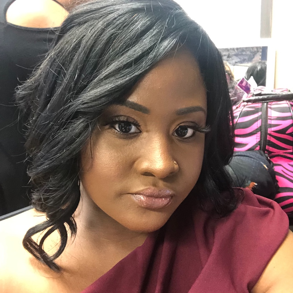 Meet your Posher, Tiffany